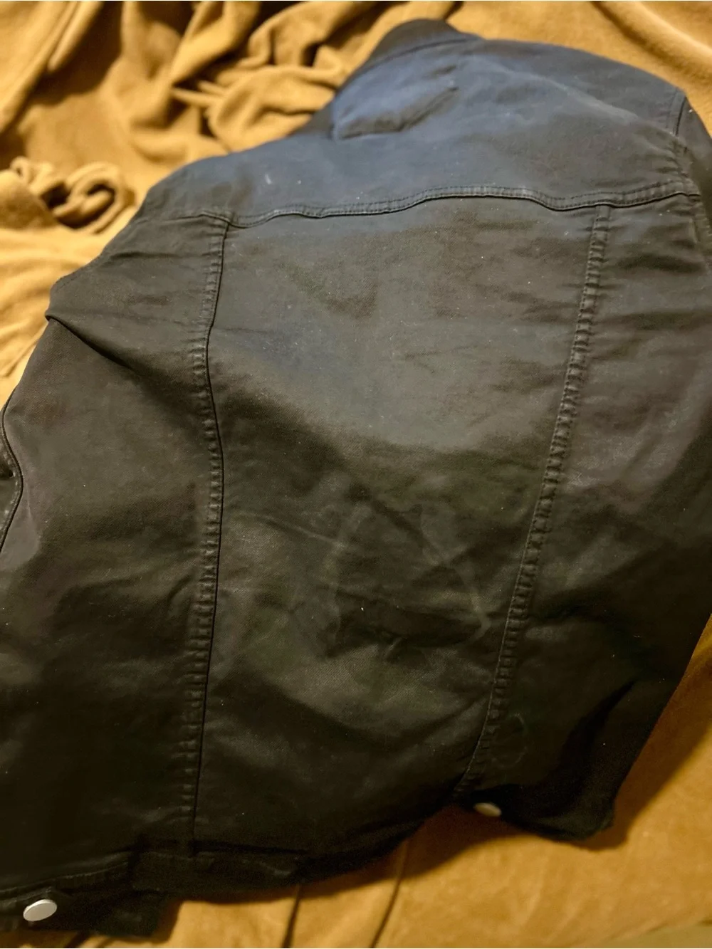 Levi's Black Snap-Collar Trucker Jacket NWOT - Picture 2 of 5